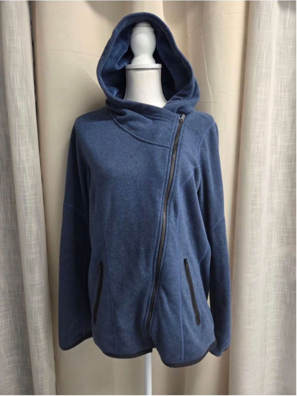 Athleta Cozy Karma Asymmetrical Hoodie Size L Gorpcore Techwear Athleisure